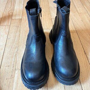 ZARA Black Chelsea Boots Size EU37